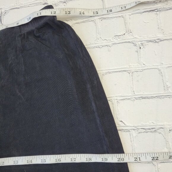 Chico’s Travelers Woman’s black pants size 1 short - Picture 7 of 10